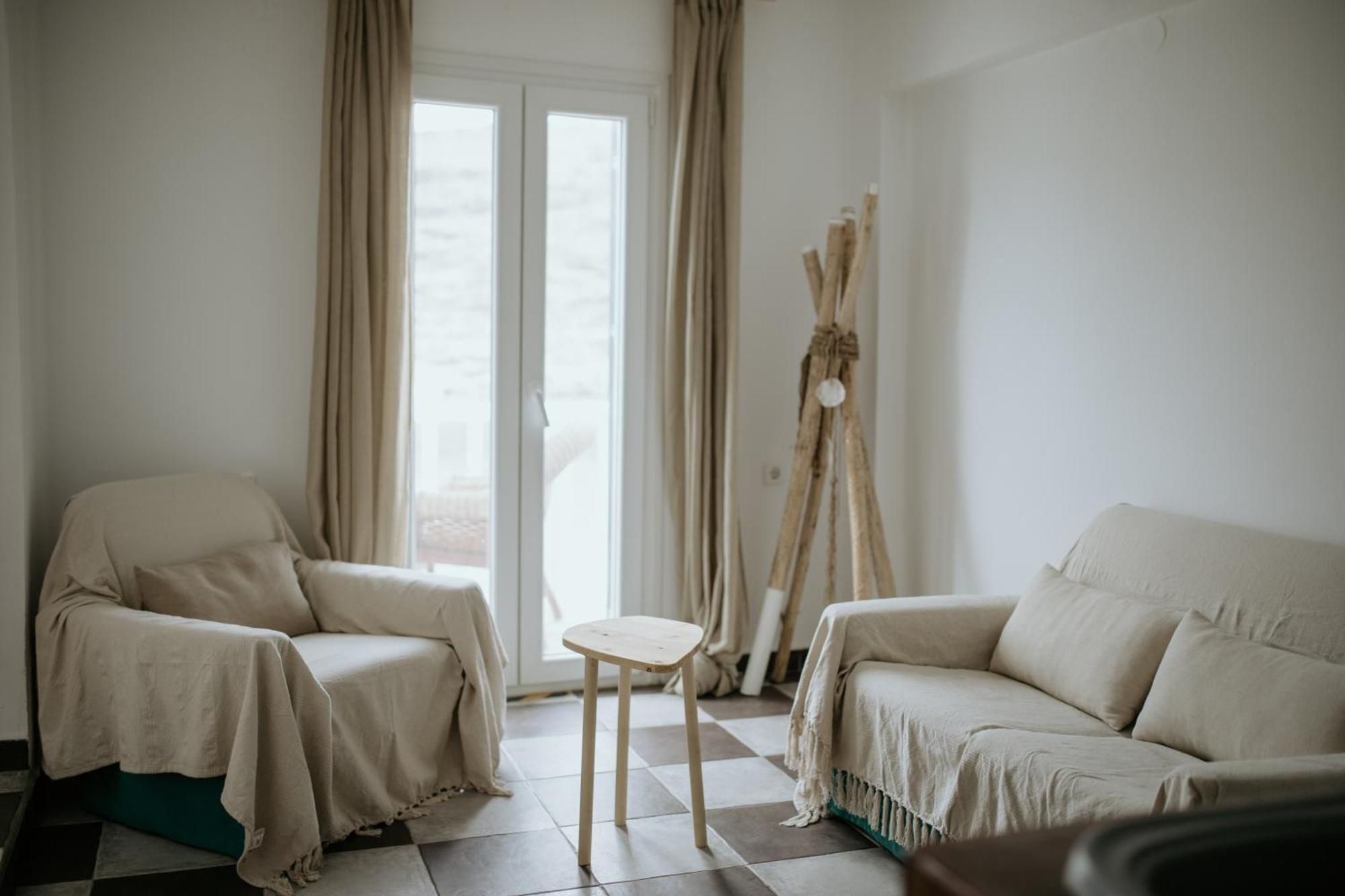 Yi & Thalassa Living By Khi Kythnos Bagian luar foto