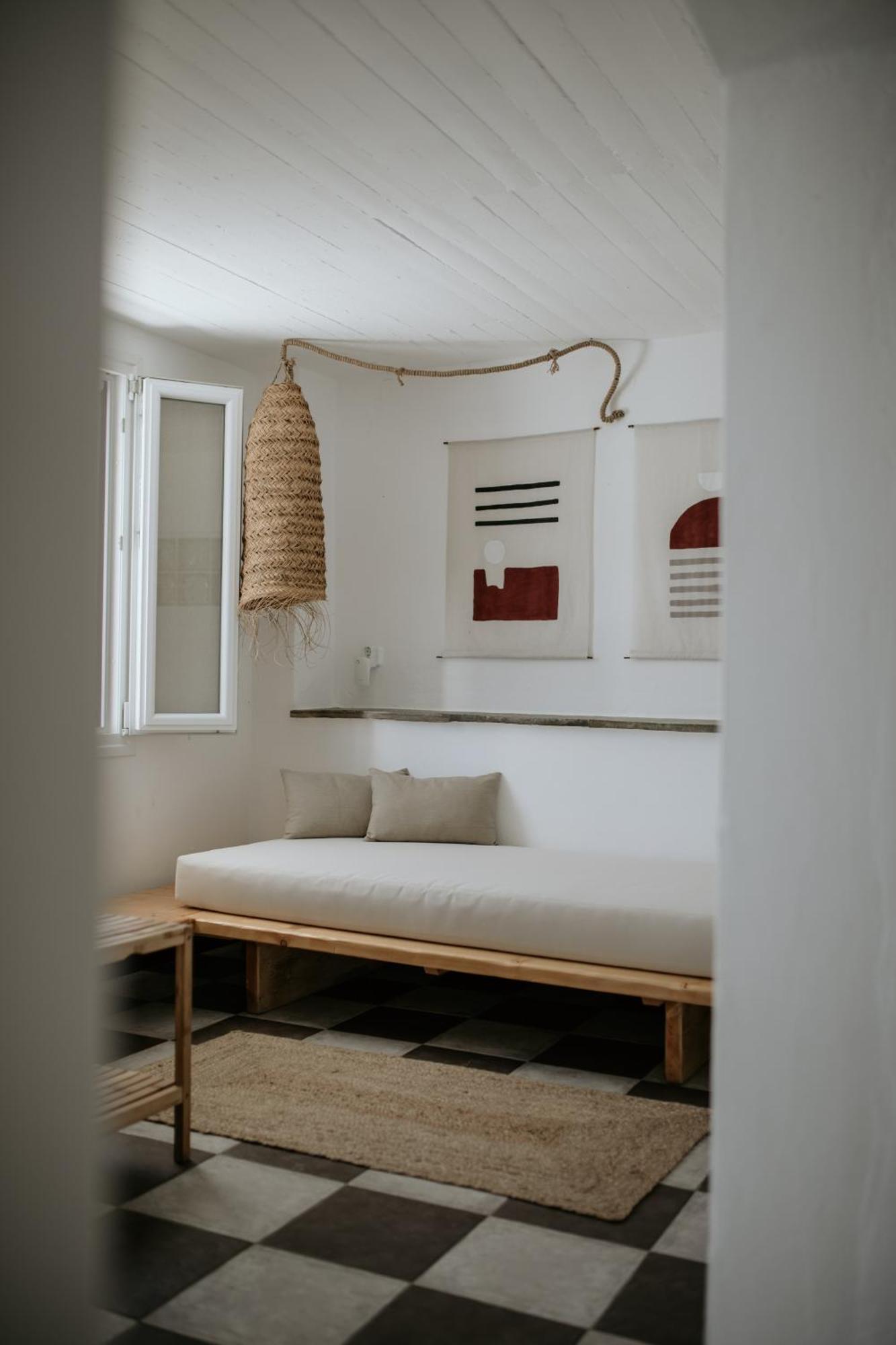 Yi & Thalassa Living By Khi Kythnos Bagian luar foto