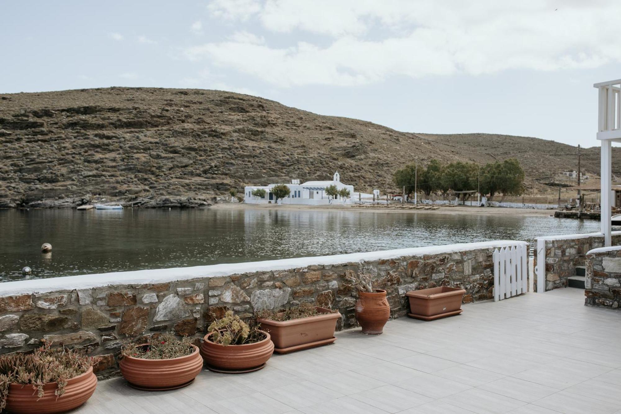 Yi & Thalassa Living By Khi Kythnos Bagian luar foto